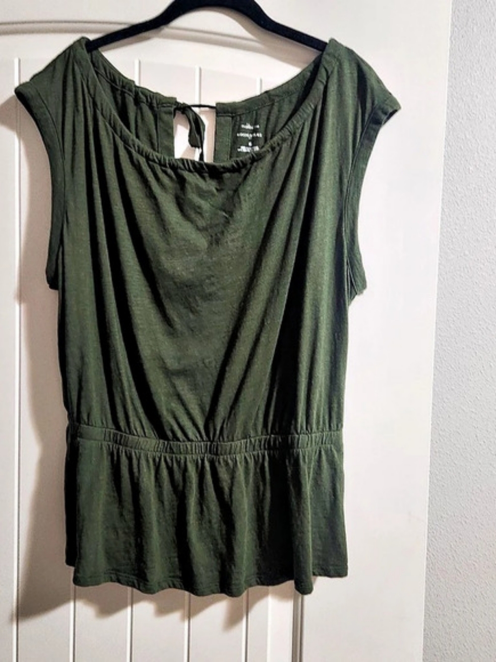 Banana Republic Malibu Tee Tie-Back Top Olive Green Medium